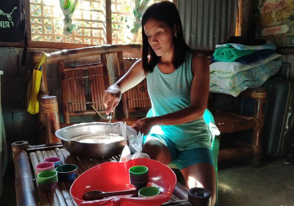 Anabelle-Olarte-Ambong_Mixing-the-Ingredients-10