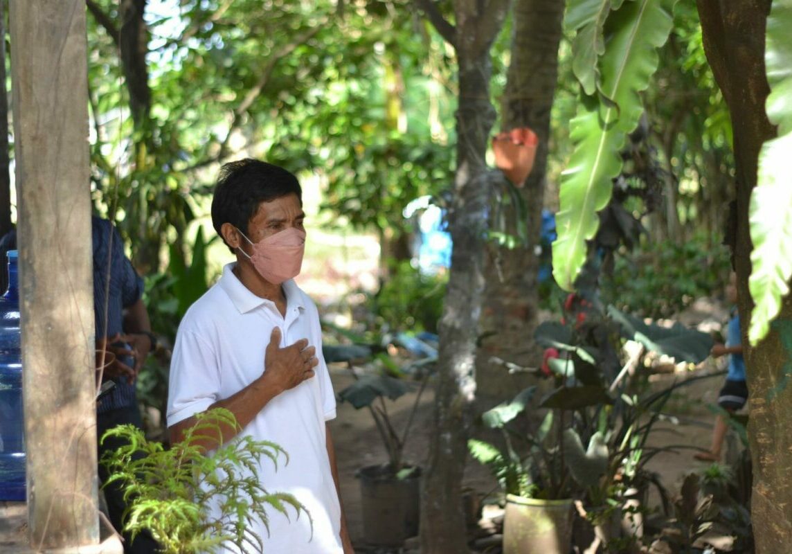 Diomedes-during-flag-cerenomy-on-Recover-Programs-Graduation-1