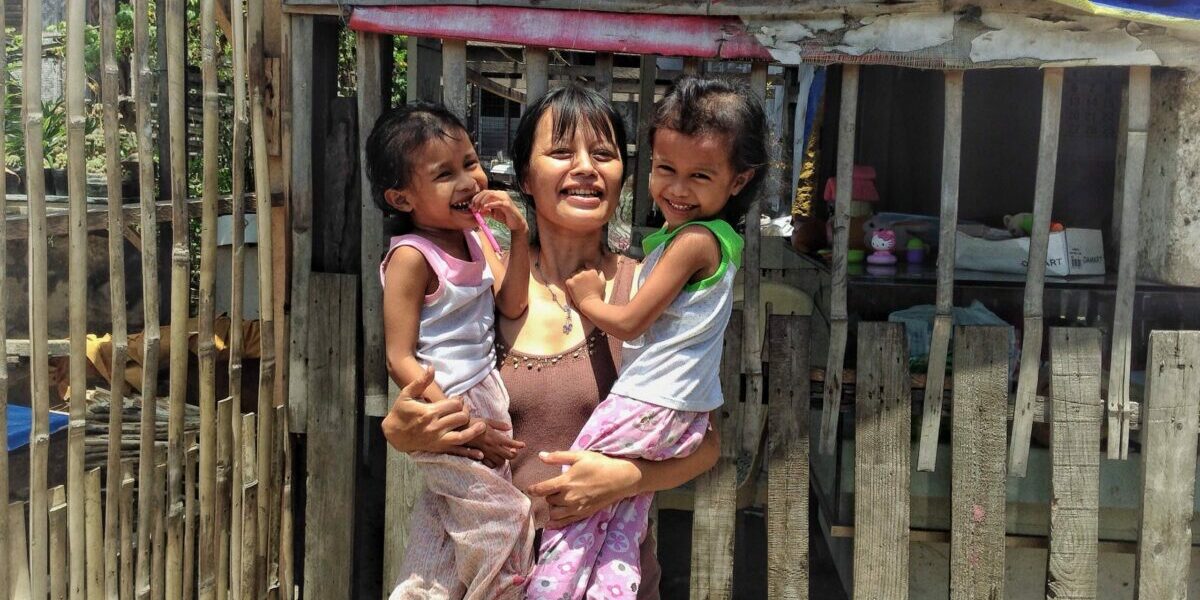 GinaTwin5-1-scaled-1