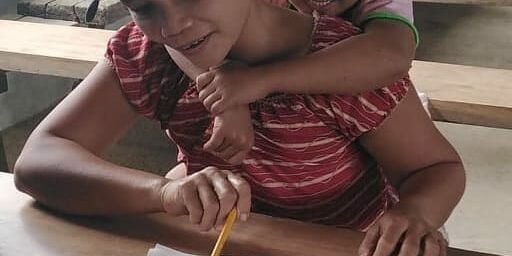 Rafaela-Mother-and-Ella-Mae_Reading-together