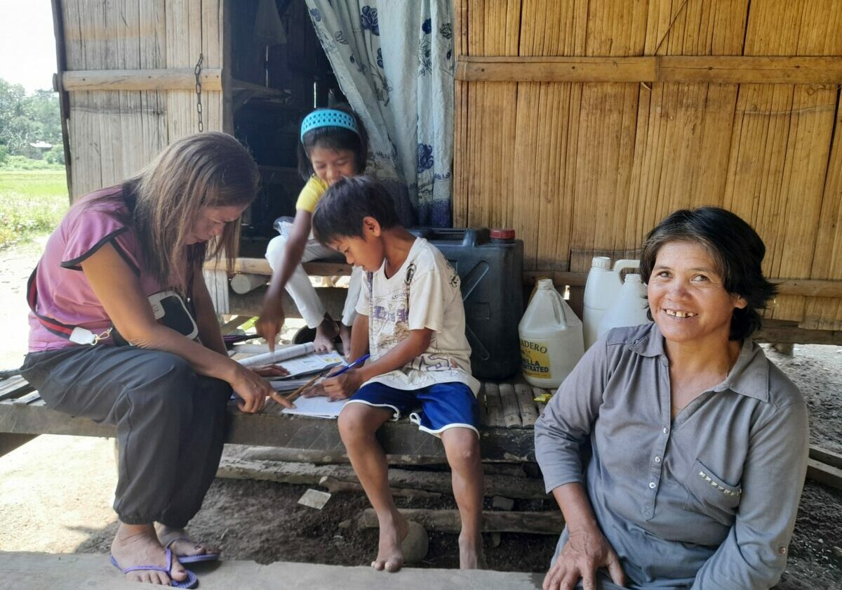 Tita-is-happily-observing-Coach-Wilhelmina-teaching-his-children-scaled-1