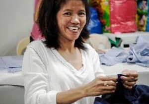 fmsc-marketplace-luz-red-rope-icm-300x300